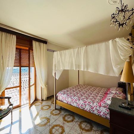 Ferienwohnung Big House Vicino Al Castello Rocca Imperiale Exterior foto