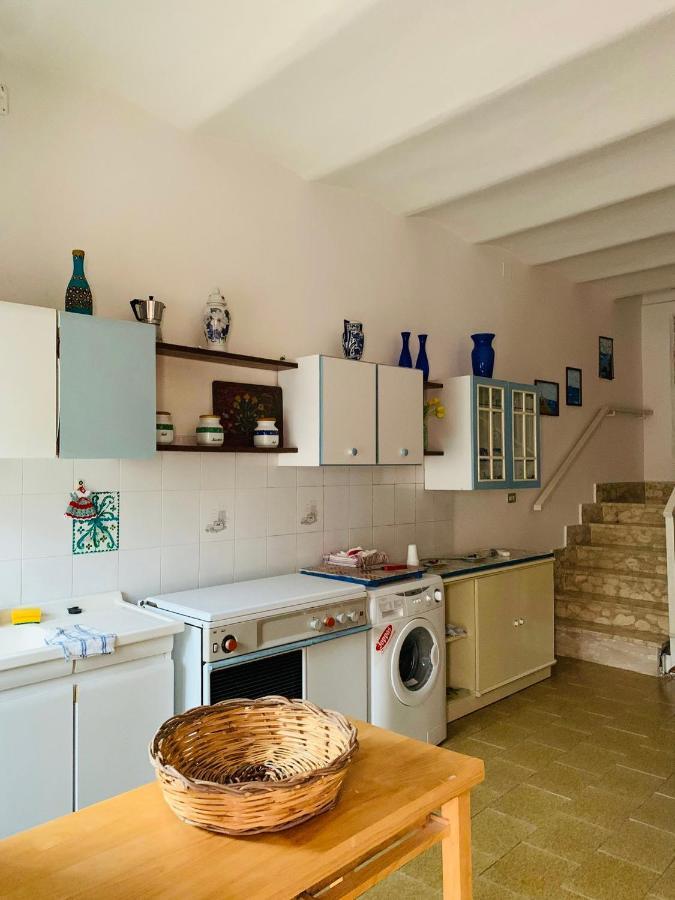 Ferienwohnung Big House Vicino Al Castello Rocca Imperiale Exterior foto
